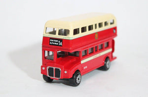 Old Hong Kong classic double-decker bus alloy model (red)